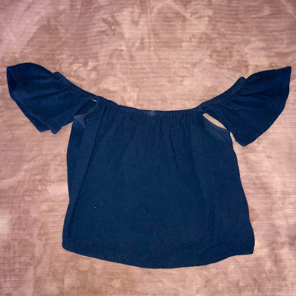 Cropped shirt